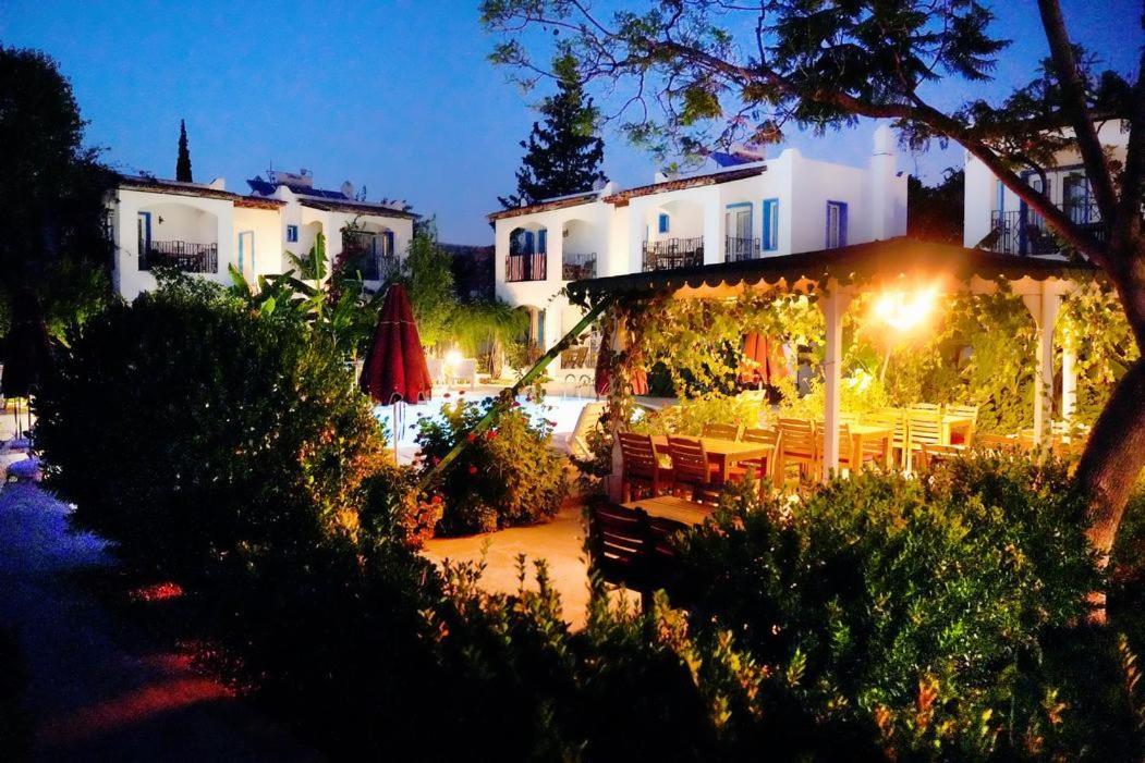 Villa Nergis Bitez Exterior foto